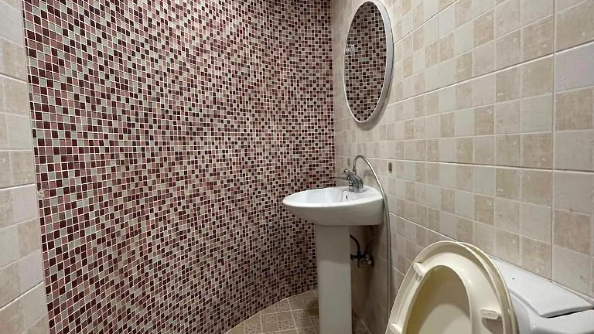 New Jins House - 5Mins To Myeongdong Station, 3 Rooms, Big Living Rooms Seul