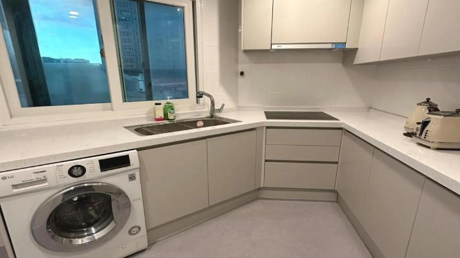 Apartament New Jins House - 5Mins To Myeongdong Station, 3 Rooms, Big Living Rooms Seul
