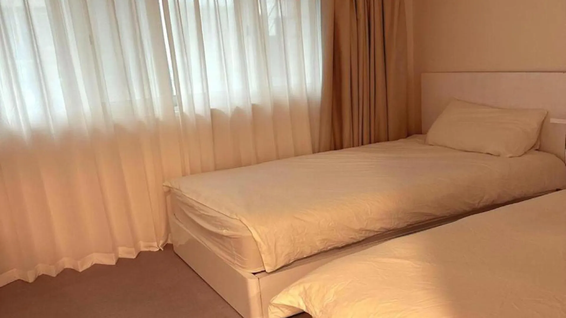 New Jins House - 5Mins To Myeongdong Station, 3 Rooms, Big Living Rooms Seul 0*,  Korea Południowa