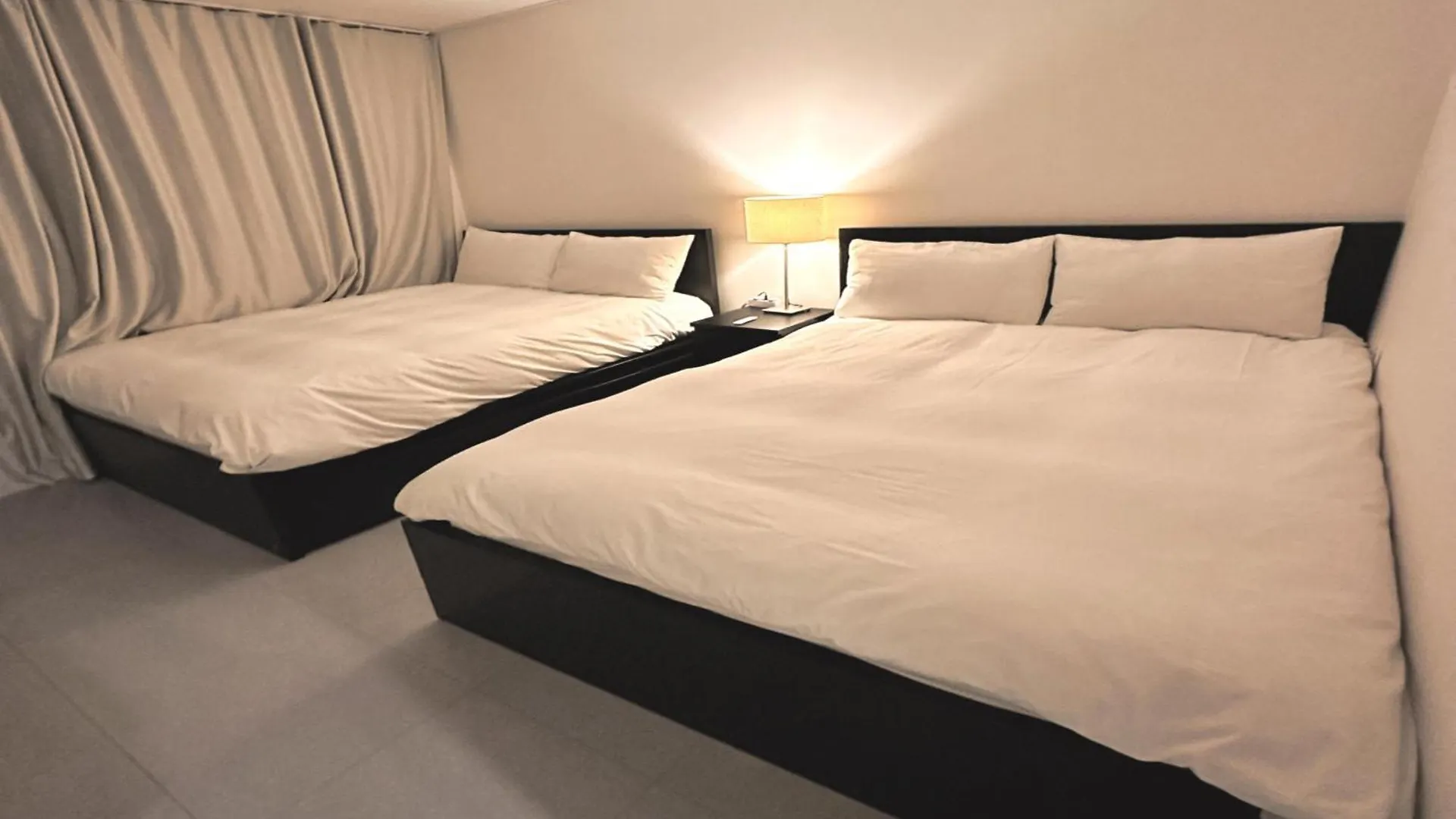 Apartament New Jins House - 5Mins To Myeongdong Station, 3 Rooms, Big Living Rooms Seul